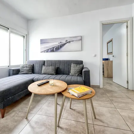 Cozy Bungalow Next To The Beach Costa Teguise